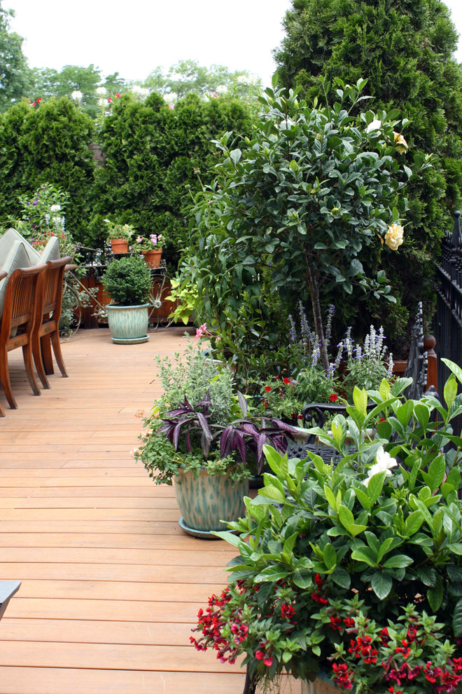 Mountain style deck photo in Boston