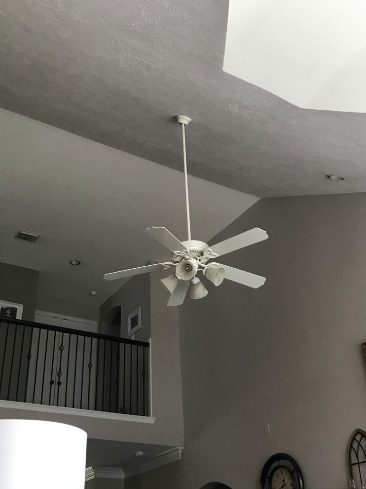 How to determine chandelier size for open space?