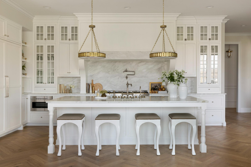 Kitchen - traditional kitchen idea in Minneapolis