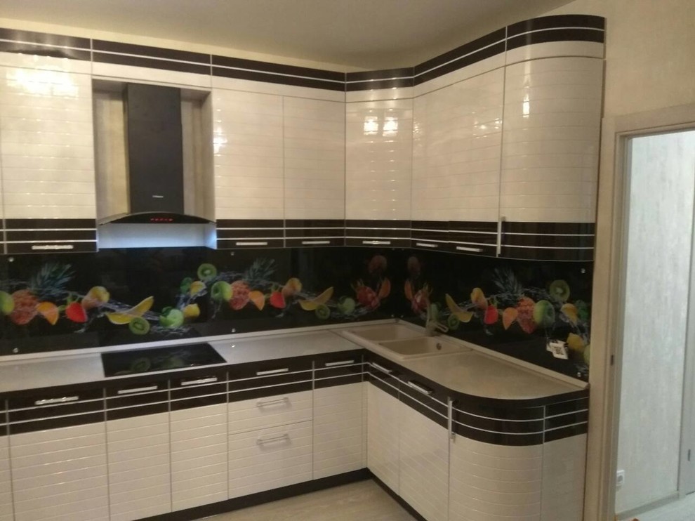 Кухня Эмаль с шпоном.