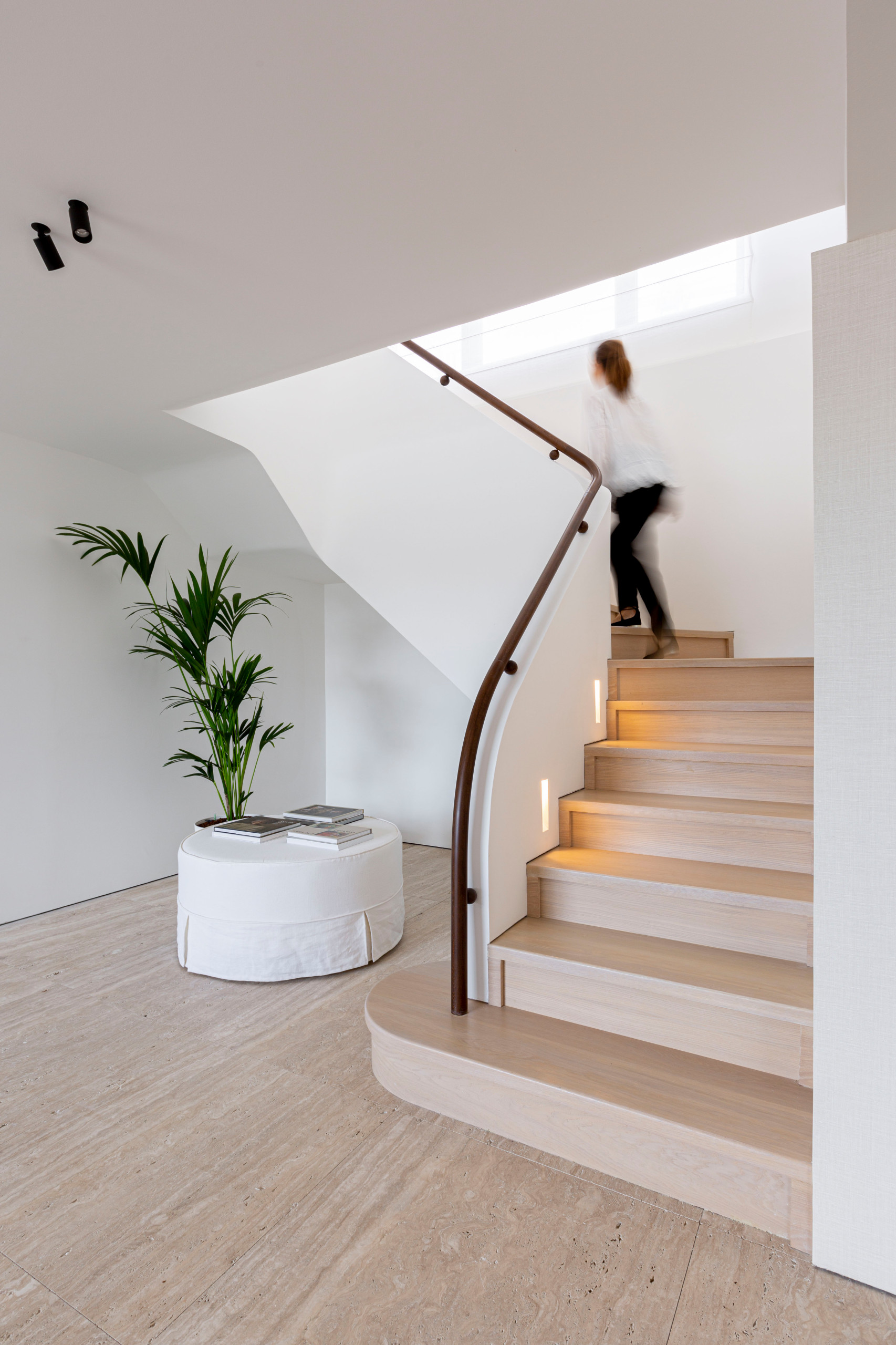 Escaleras: estilos, materiales y decoración - Foto 1
