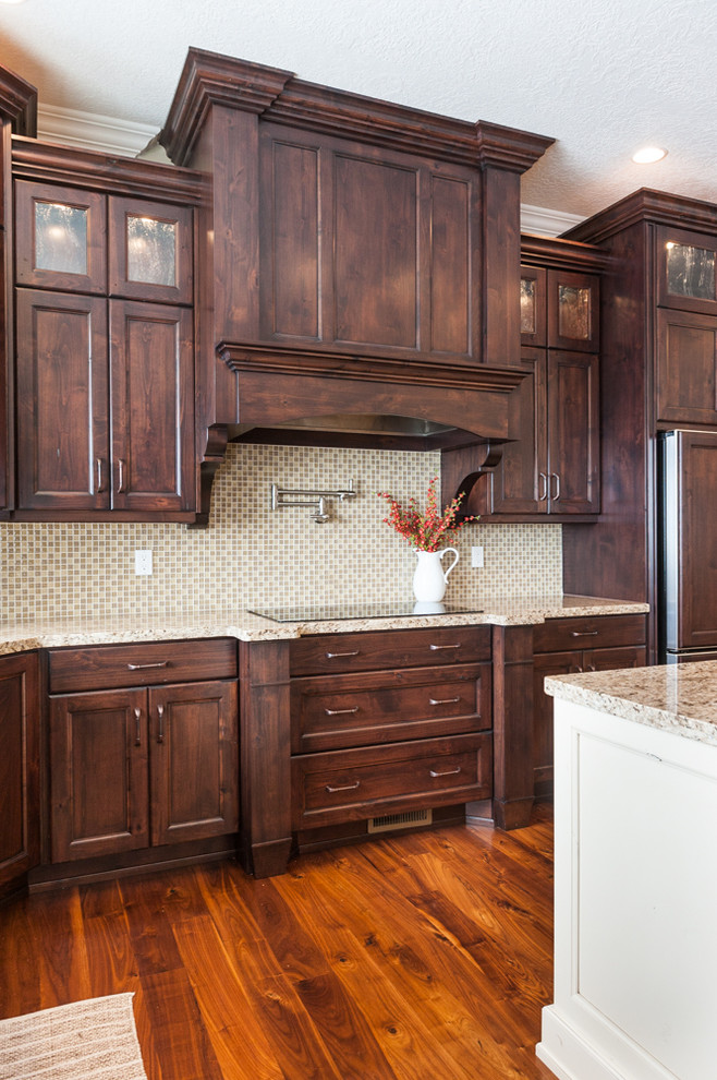 Inspiration for a traditional kitchen in Salt Lake City.