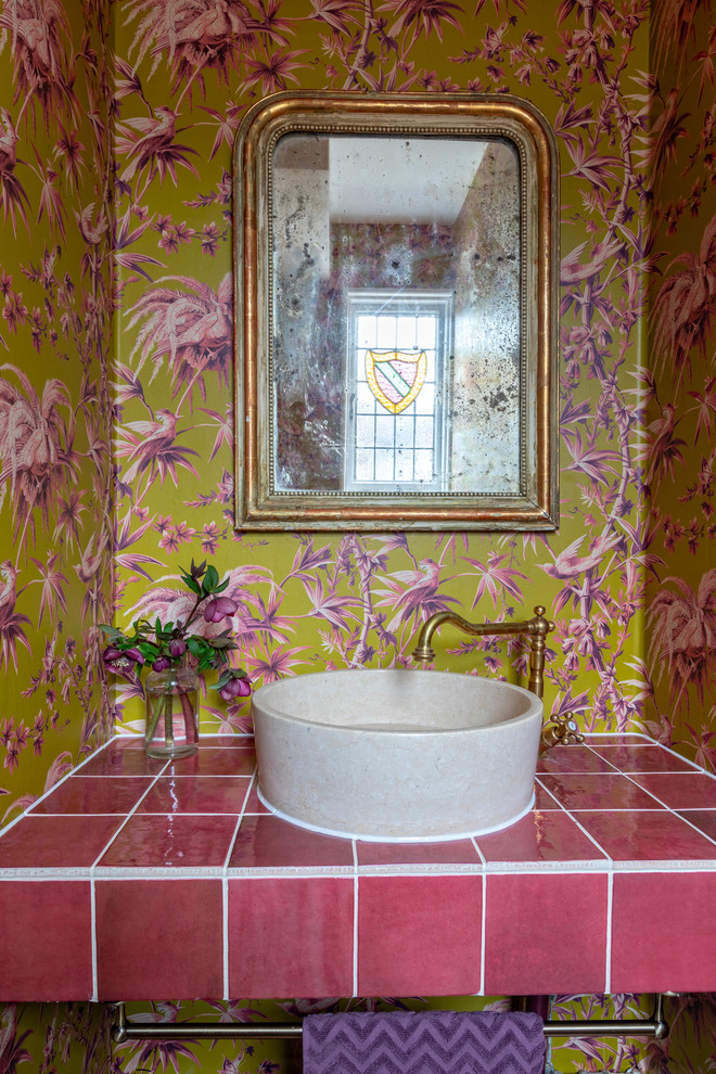 Inspiration for a traditional powder room in London.