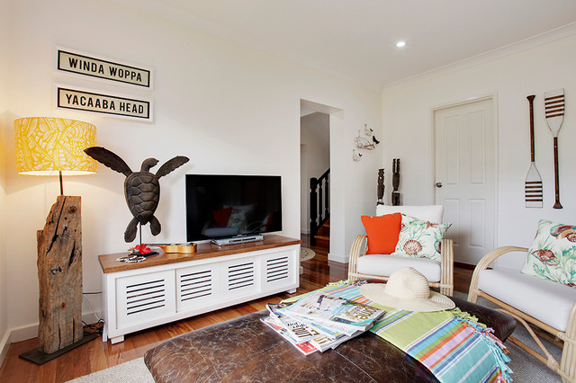 Gidgets - Hawks Nest beach-style-living-room