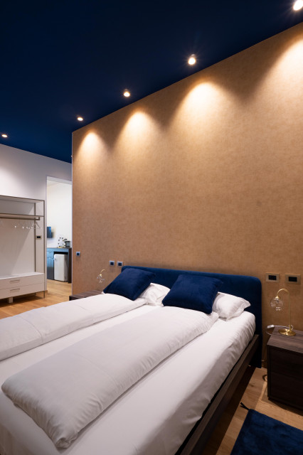SUITE GIOTTO |38 mq| contemporary-bedroom
