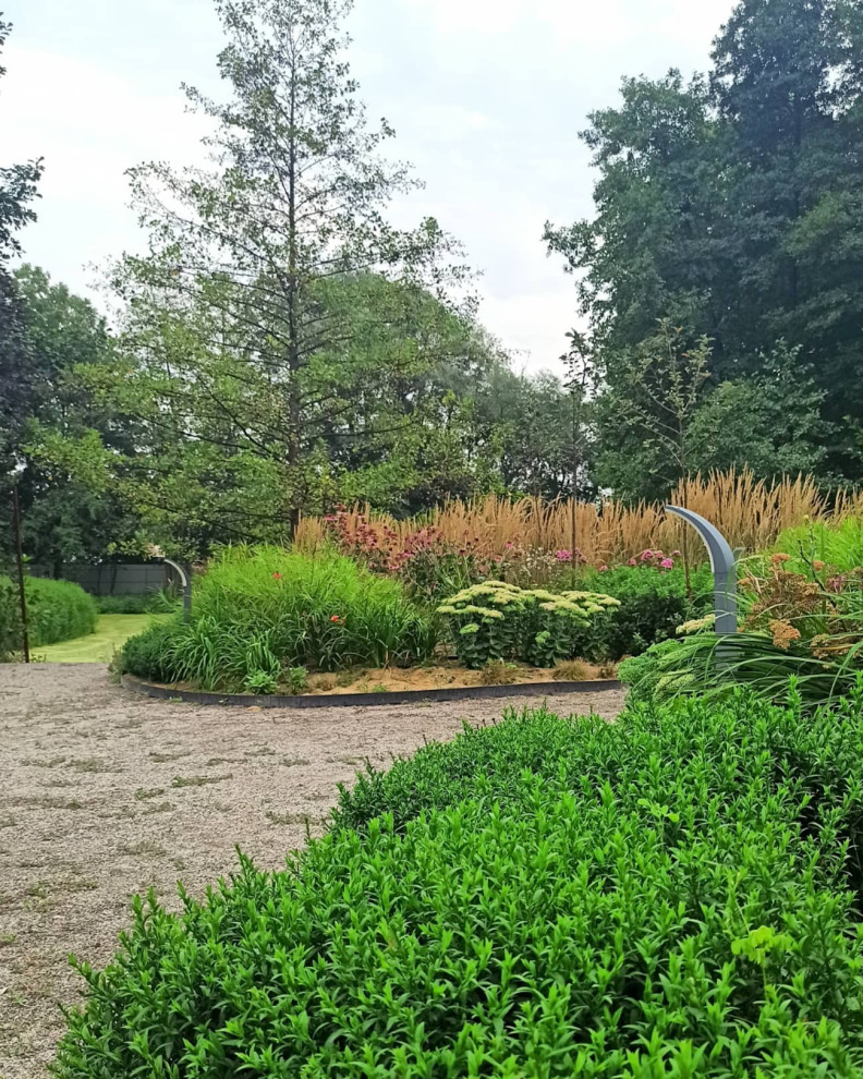 Сад на холмах - по мотивам Пита Удольфа.