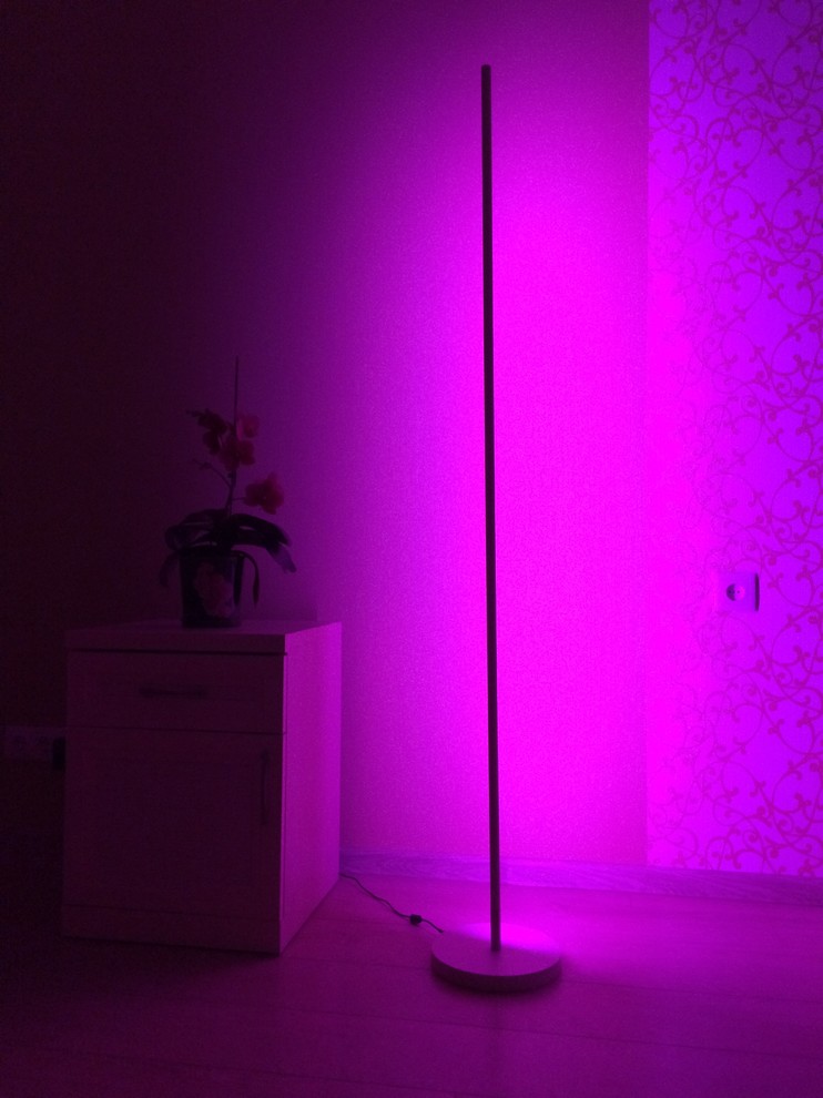 Цветотерапия, светодиодный торшер индивидуального применения
