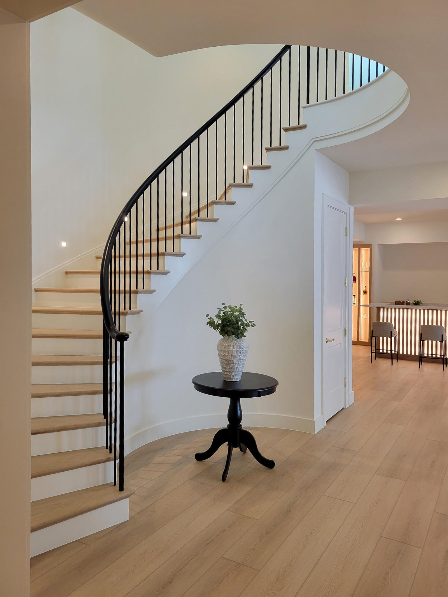 Project #158 | Contemporary Curved Staircase