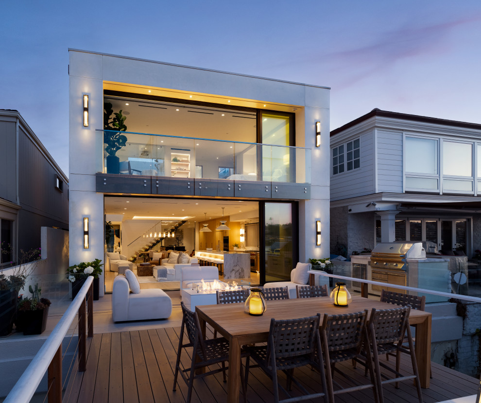 Via Lido Nord - Beach Style - Deck - Los Angeles - by Meridith Baer ...
