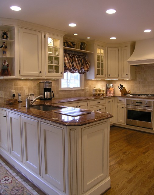 Smith II Kitchen 2 - Traditional - Kitchen - DC Metro - by Cameo ...