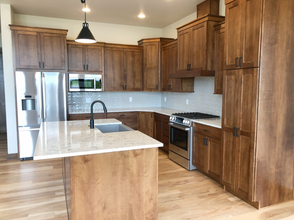 Kitchen - rustic kitchen idea