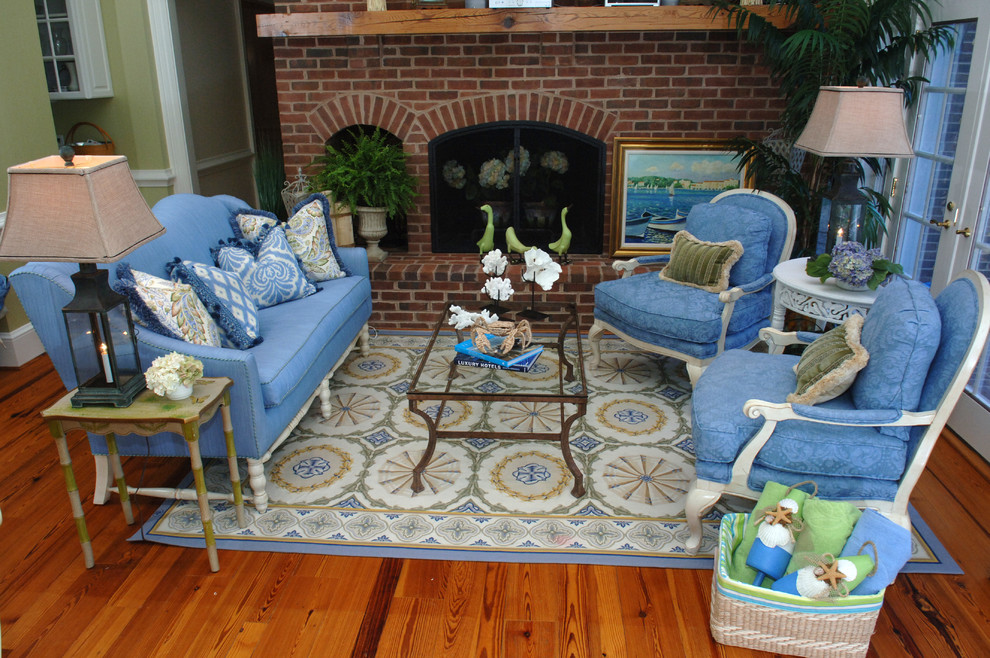 Family room - traditional family room idea in DC Metro
