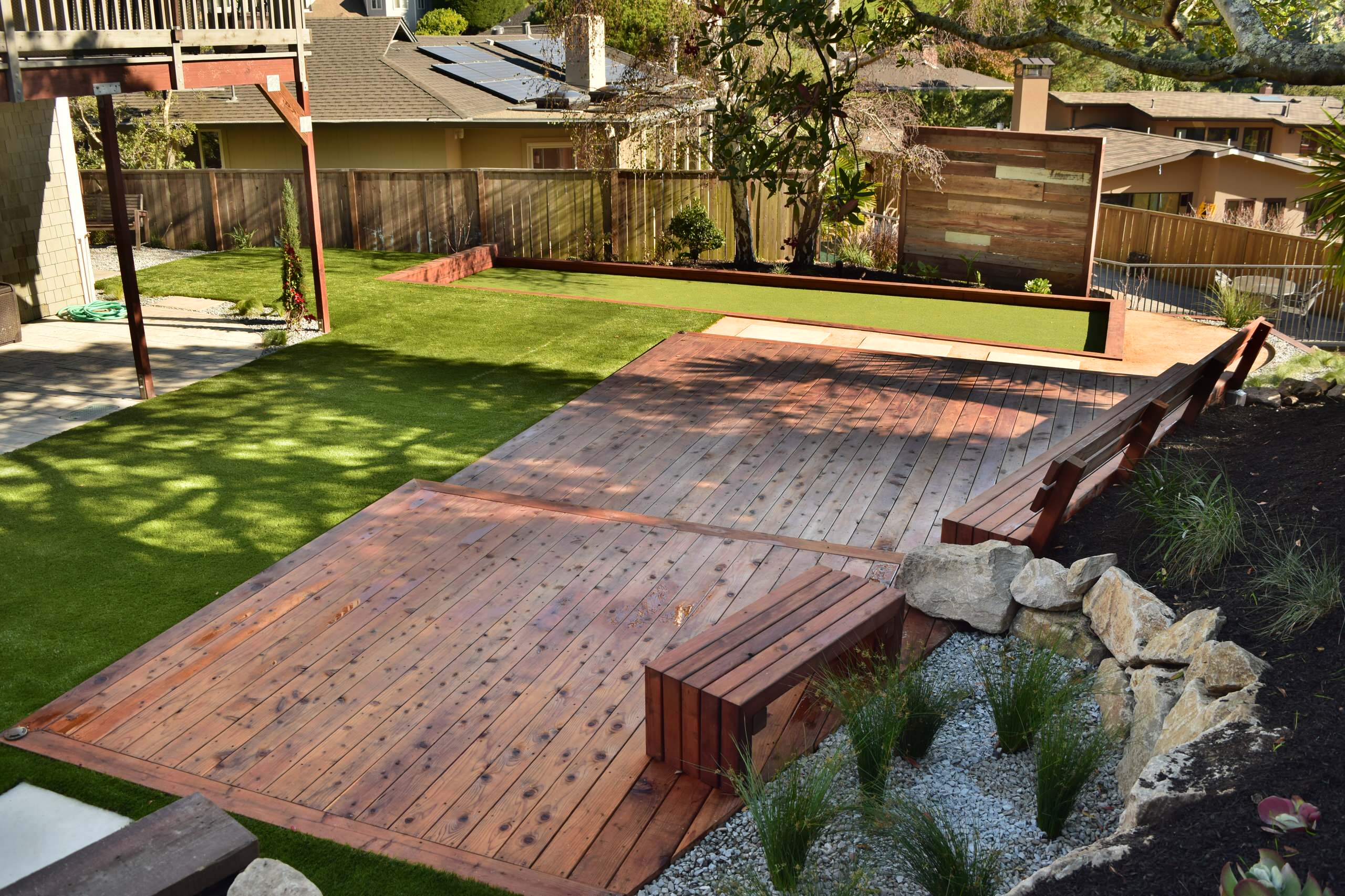 Entertainment terrace - Tiburon