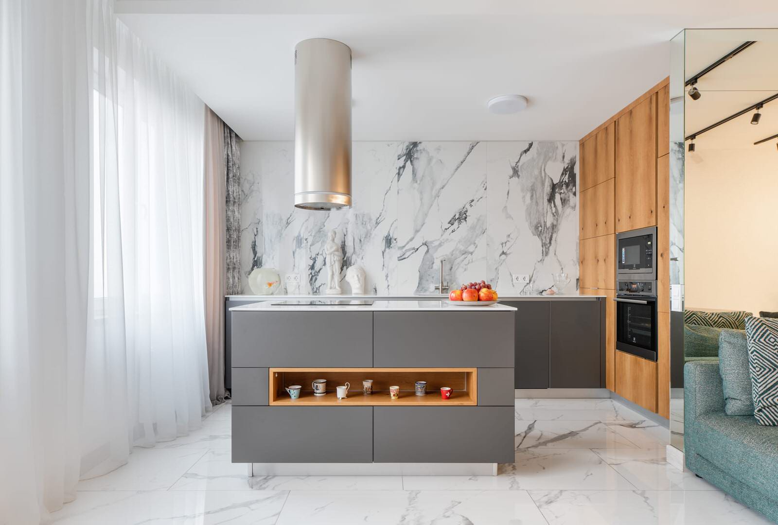 Дизайнерский ремонт двухкомнатной квартиры в светлых тонах