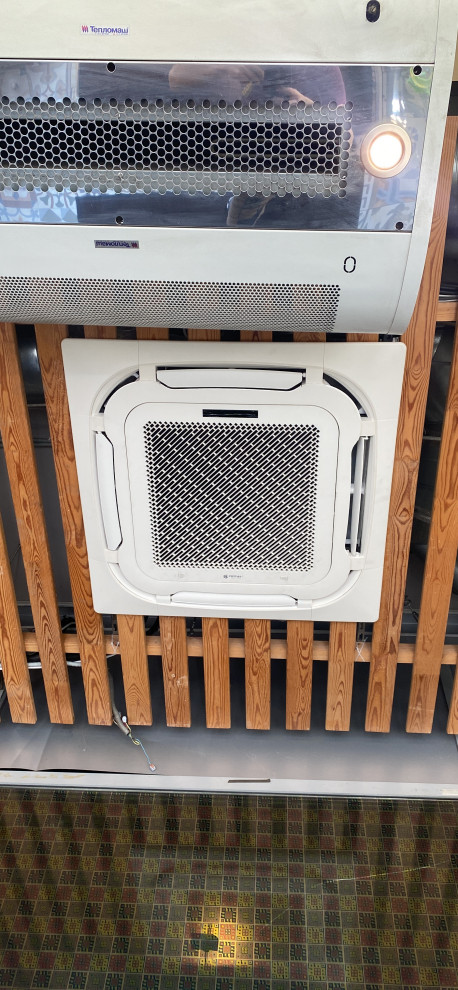 Кондиционер в ресторан "Ферма"