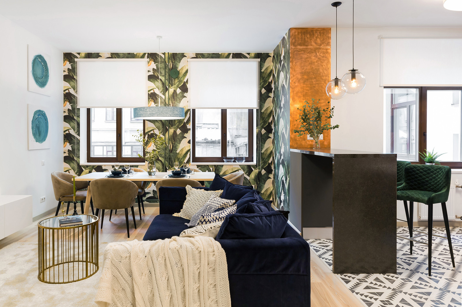 Тропическая медь на Стремянной улице