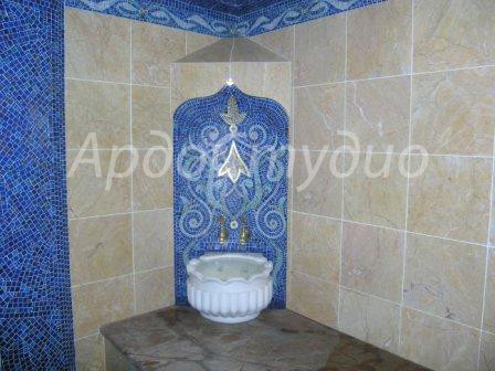 Художественная сборка панно из мозаики