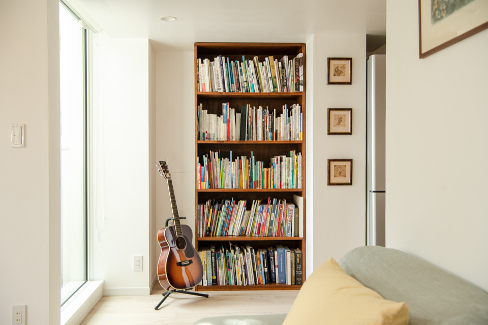 Inspiration for a small craftsman plywood floor and beige floor sunroom remodel in Tokyo with a skylight