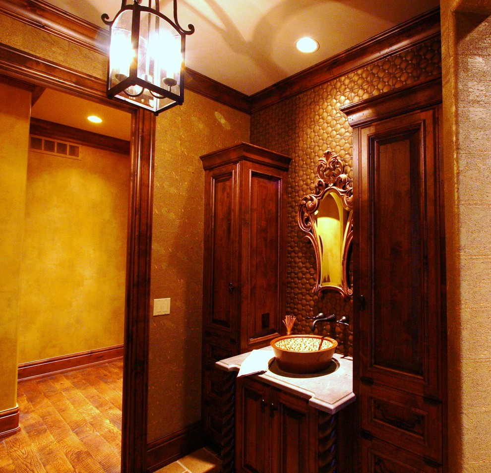 Inspiration for a traditional bathroom in Omaha.
