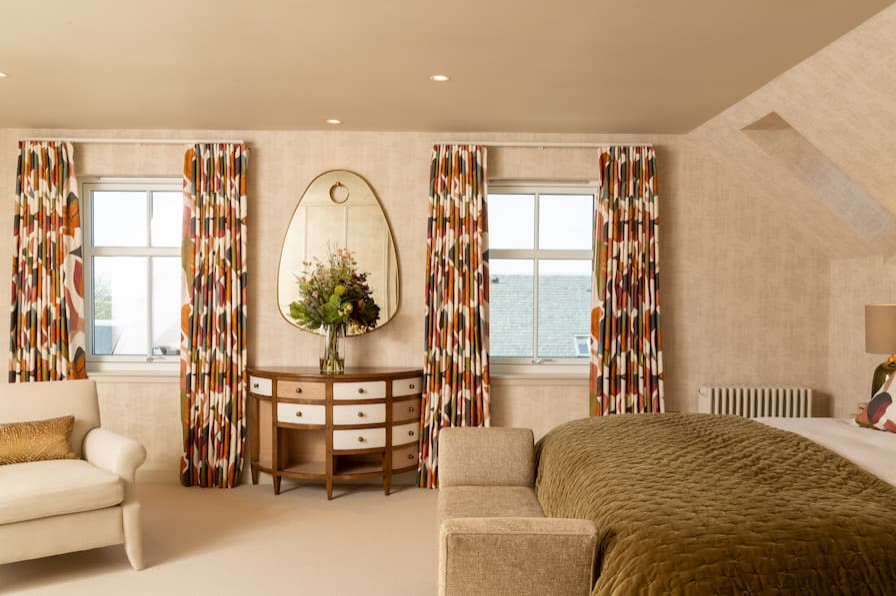 Photo of a modern bedroom in Devon.