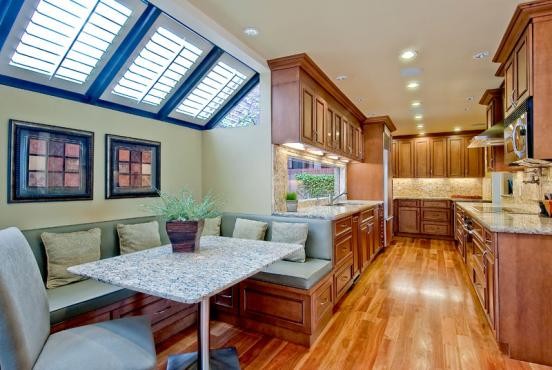 Photo of a traditional kitchen in San Francisco.