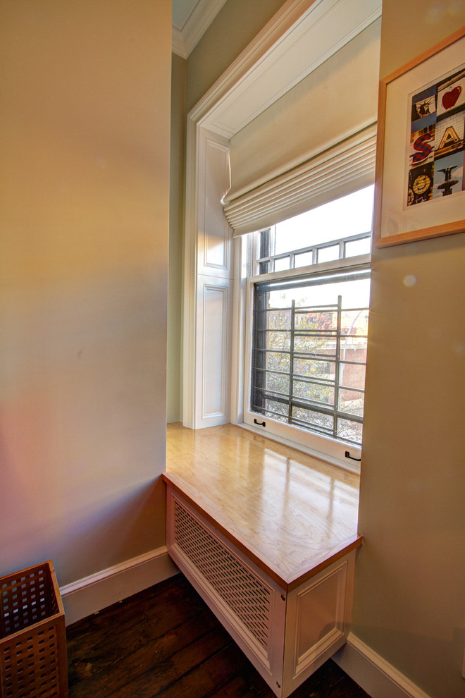 Inspiration for a timeless home design remodel in New York