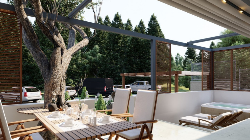 Mediterranes Veranda im Vorgarten mit Natursteinplatten und Markisen in Berlin