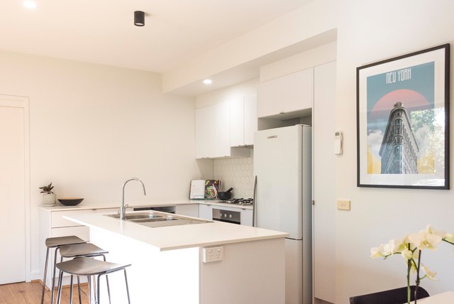 Rifle Range Drive modern-kitchen
