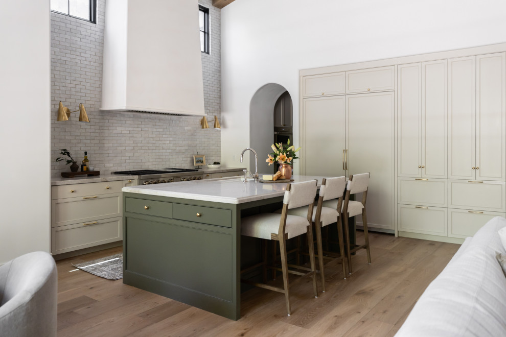 Transitional kitchen photo in Phoenix