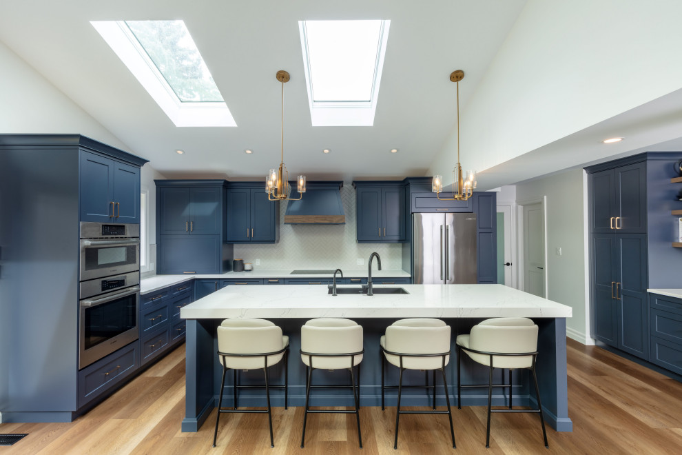 Inspiration for a transitional kitchen remodel in Toronto