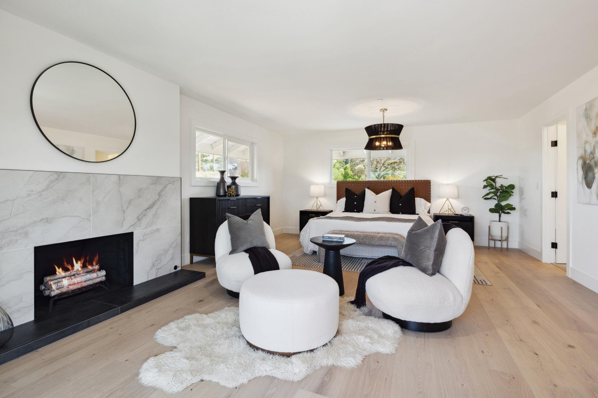 HOME STAGING