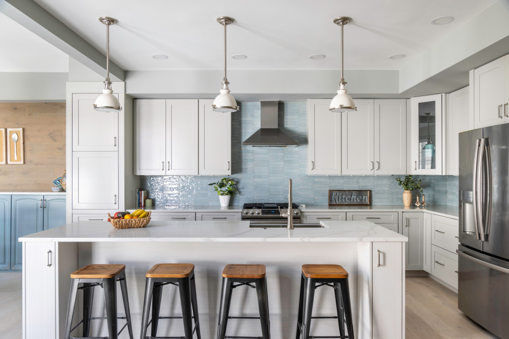 Example of a transitional kitchen design in DC Metro