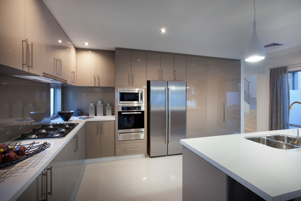 Photo of a contemporary kitchen in Perth.