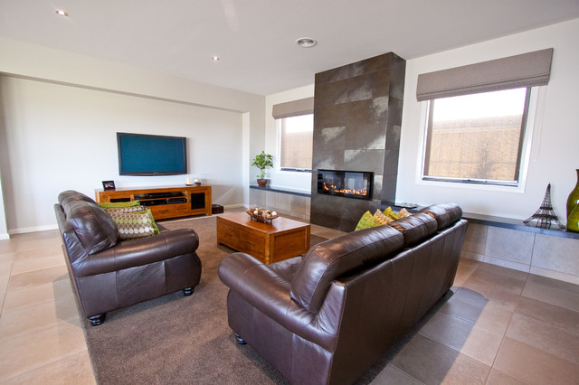 Riverslea Boulevard, Traralgon traditional-living-room