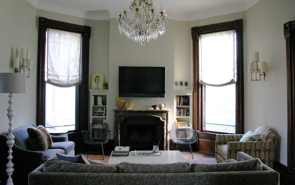 Eclectic family room in Chicago.