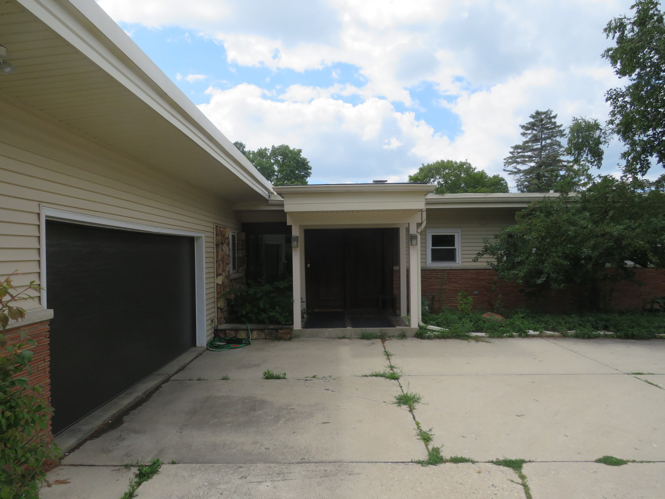 Mid-Century - Brookfield, WI