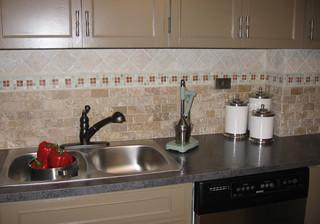 Backsplash - Colour Confidential - Traditional - Toronto ...