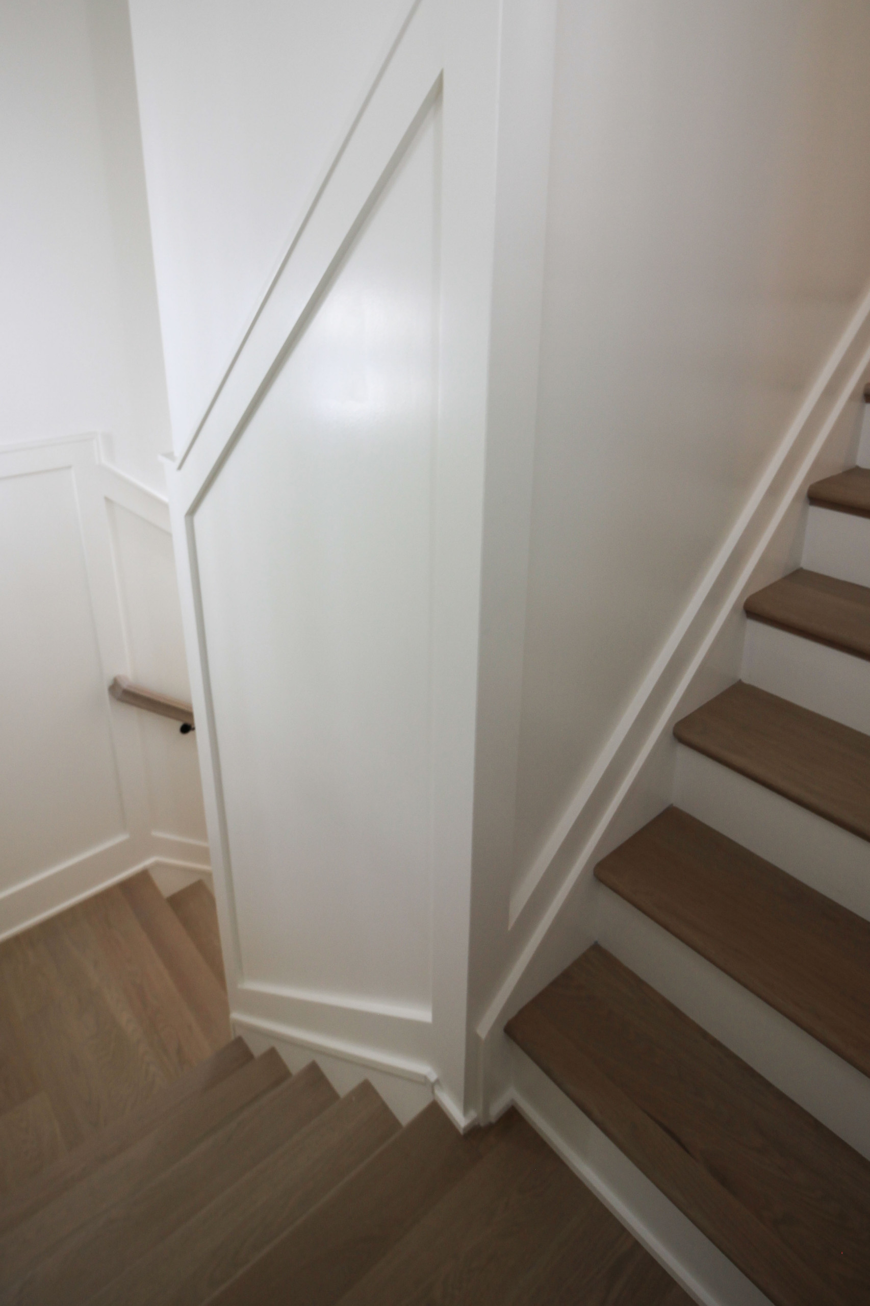 93_Captivating Light Wood Railing System with Black Spindles, Arlington VA 22207
