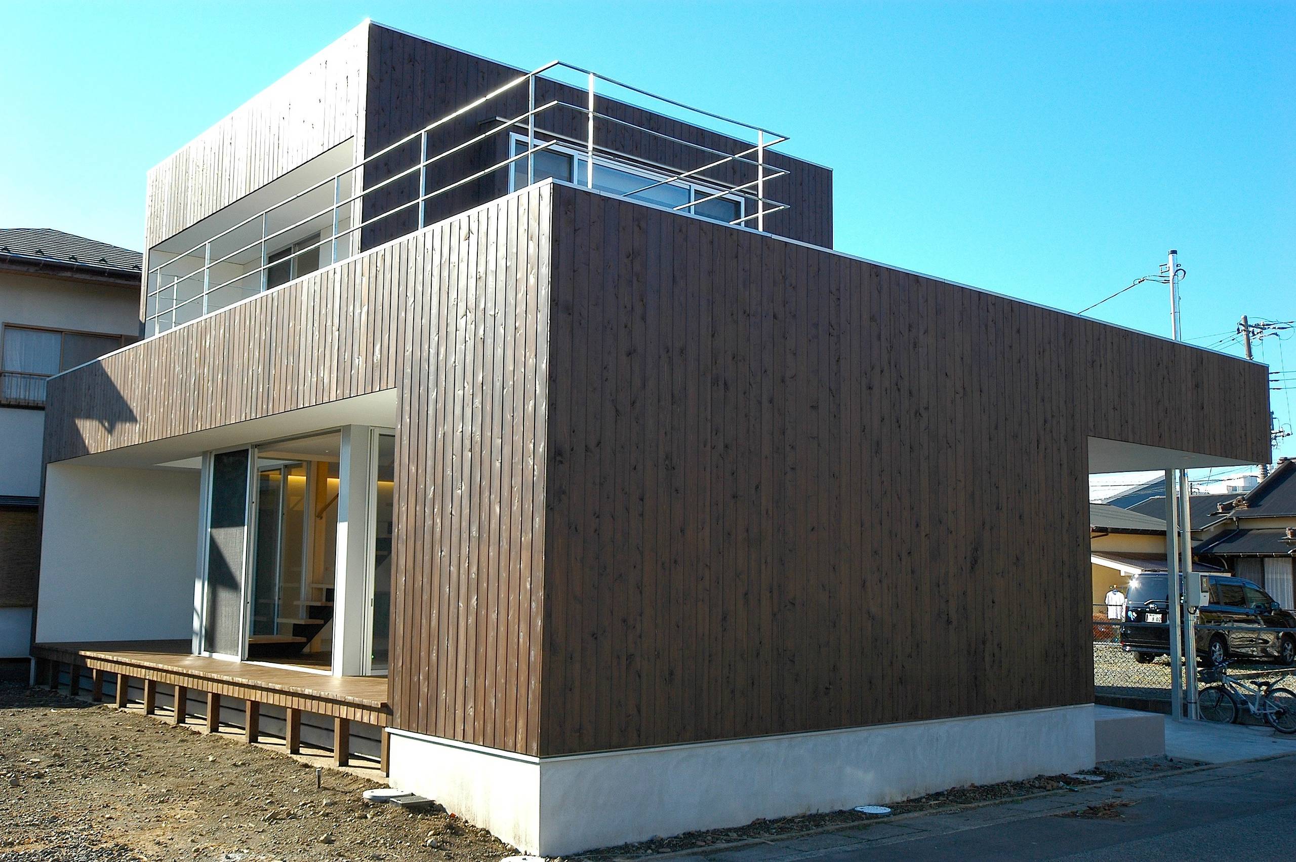 箱を削り取る　E-House