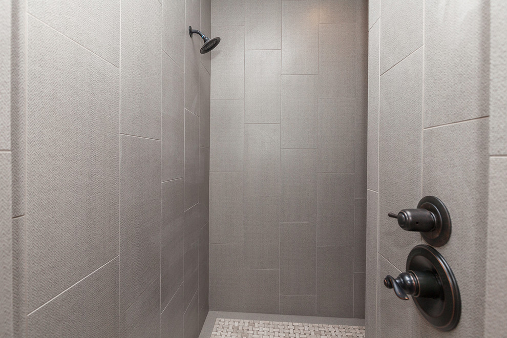 Home design - transitional home design idea