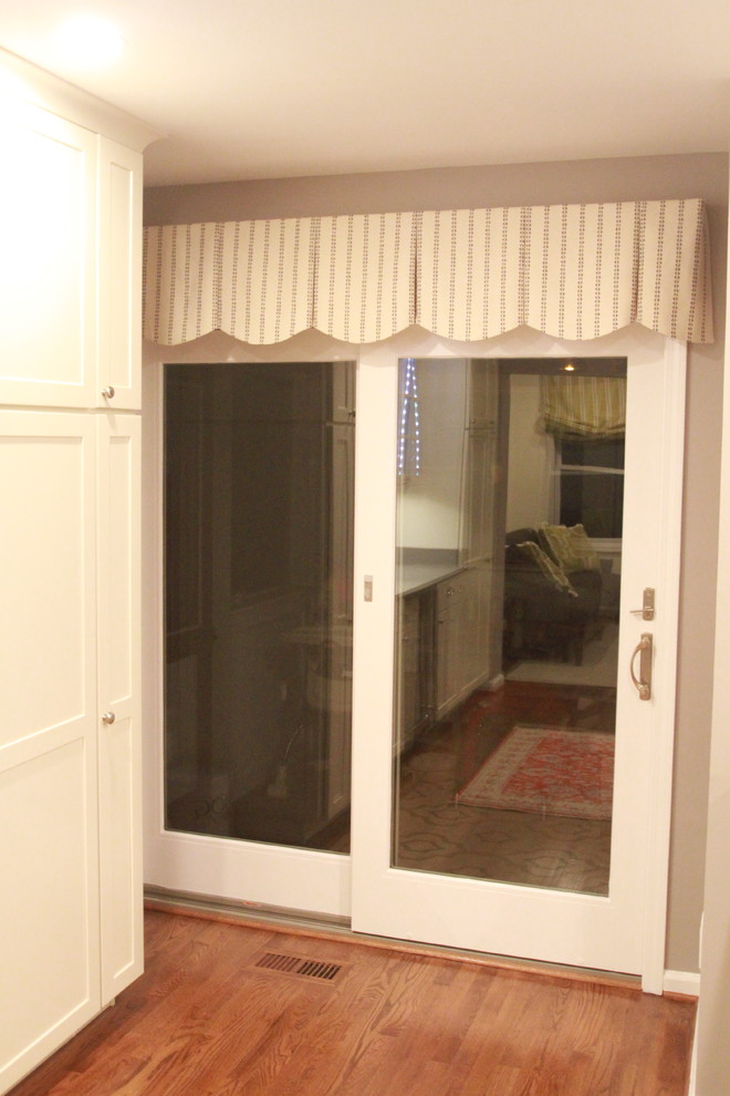 Inspiration for a transitional home design remodel in DC Metro