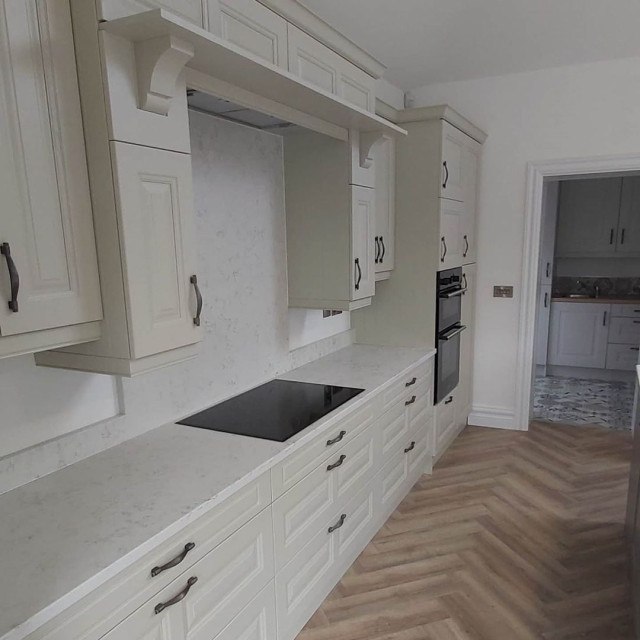 Kitchen traditional-kitchen