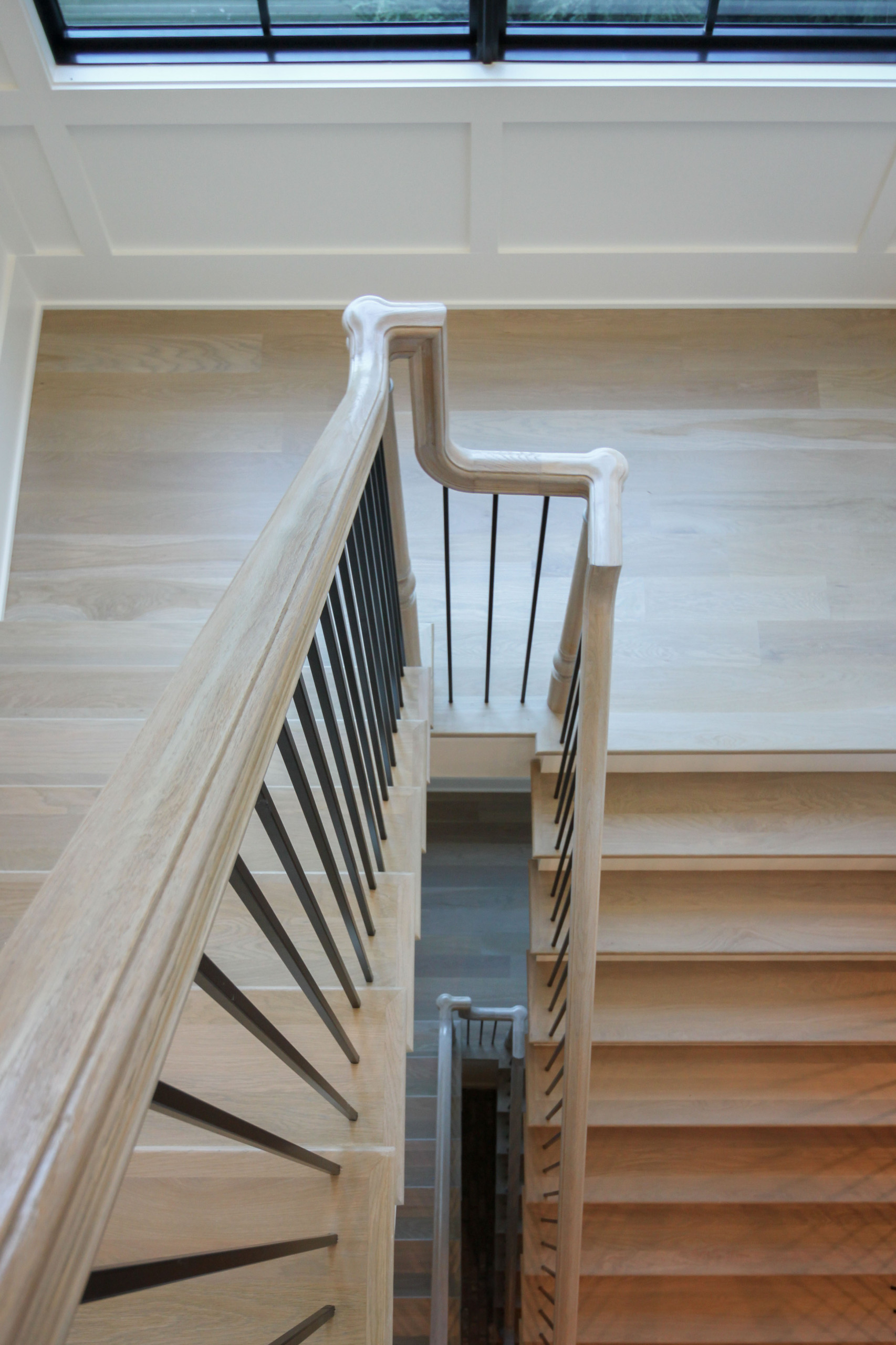 93_Captivating Light Wood Railing System with Black Spindles, Arlington VA 22207
