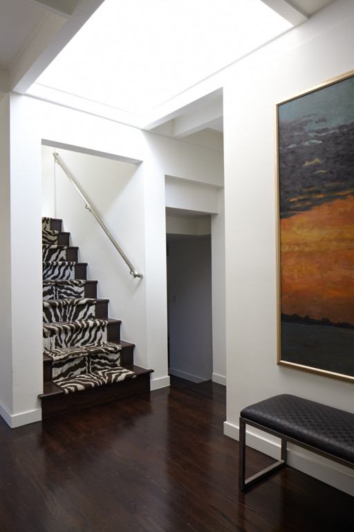 Photo of a contemporary staircase in Austin.