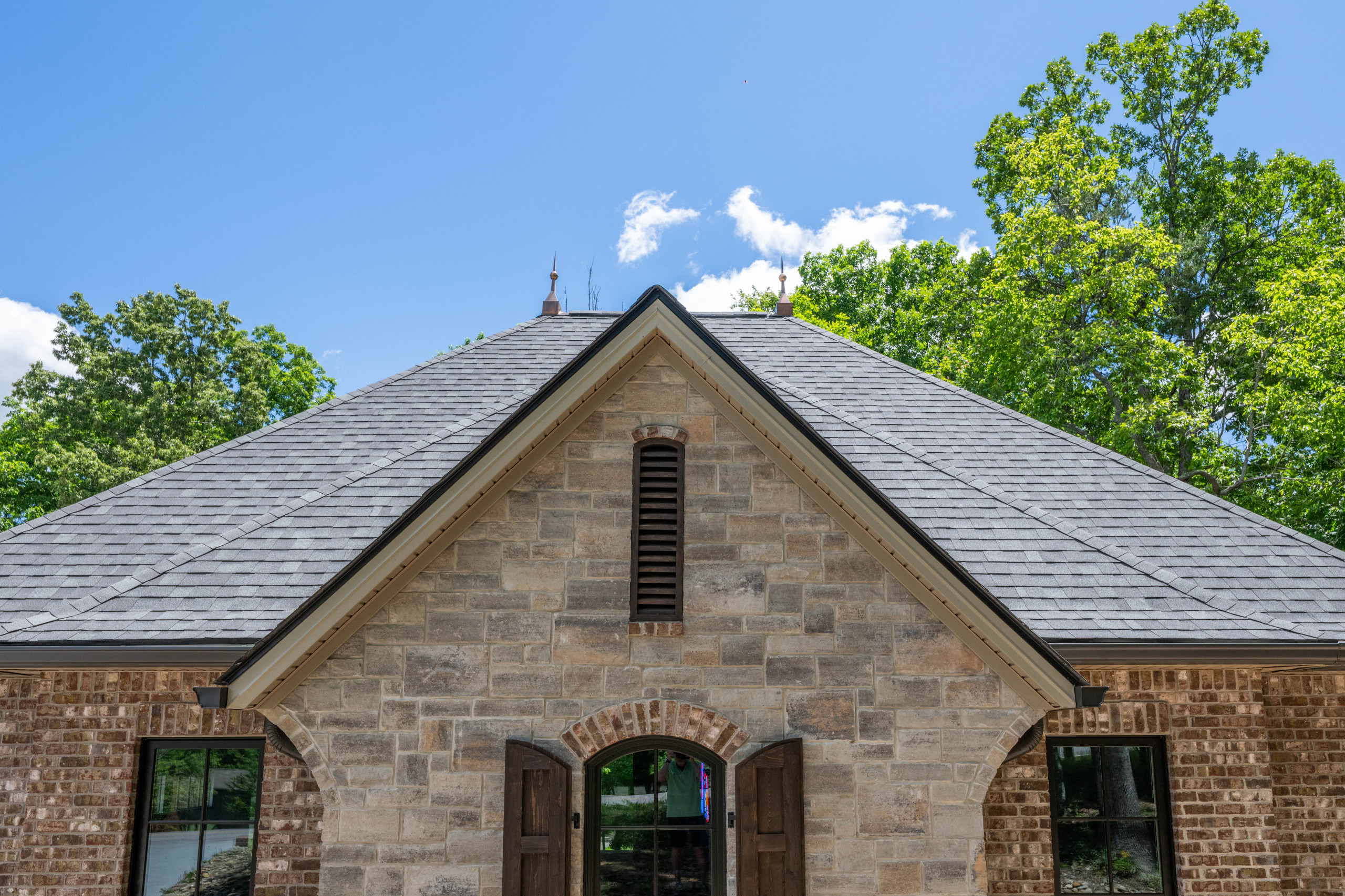 247 Forest Hill Drive - Garage
