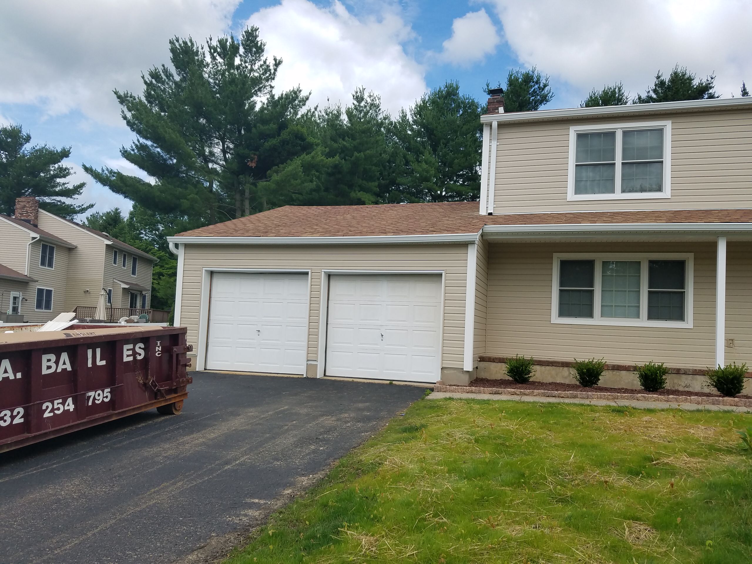 New Windows, Vinyl Siding, and Gutters at Gunpowder Drive in East Brunswick, NJ