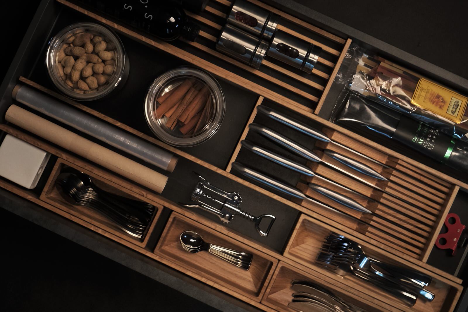 Премиум наполнение для кухни BLACKWOOD