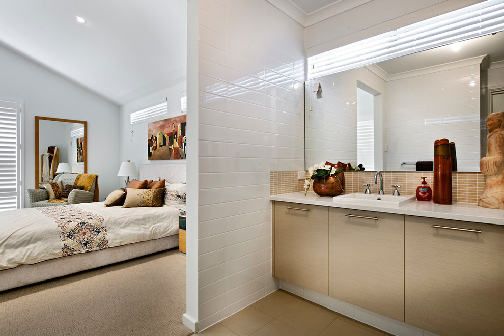 This is an example of a contemporary bathroom in Perth.