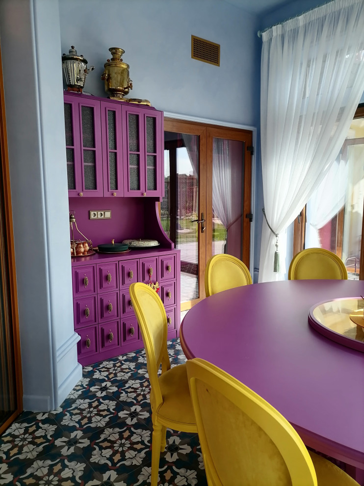 Интерьер дома в восточном стиле с бассейном и хаммамом