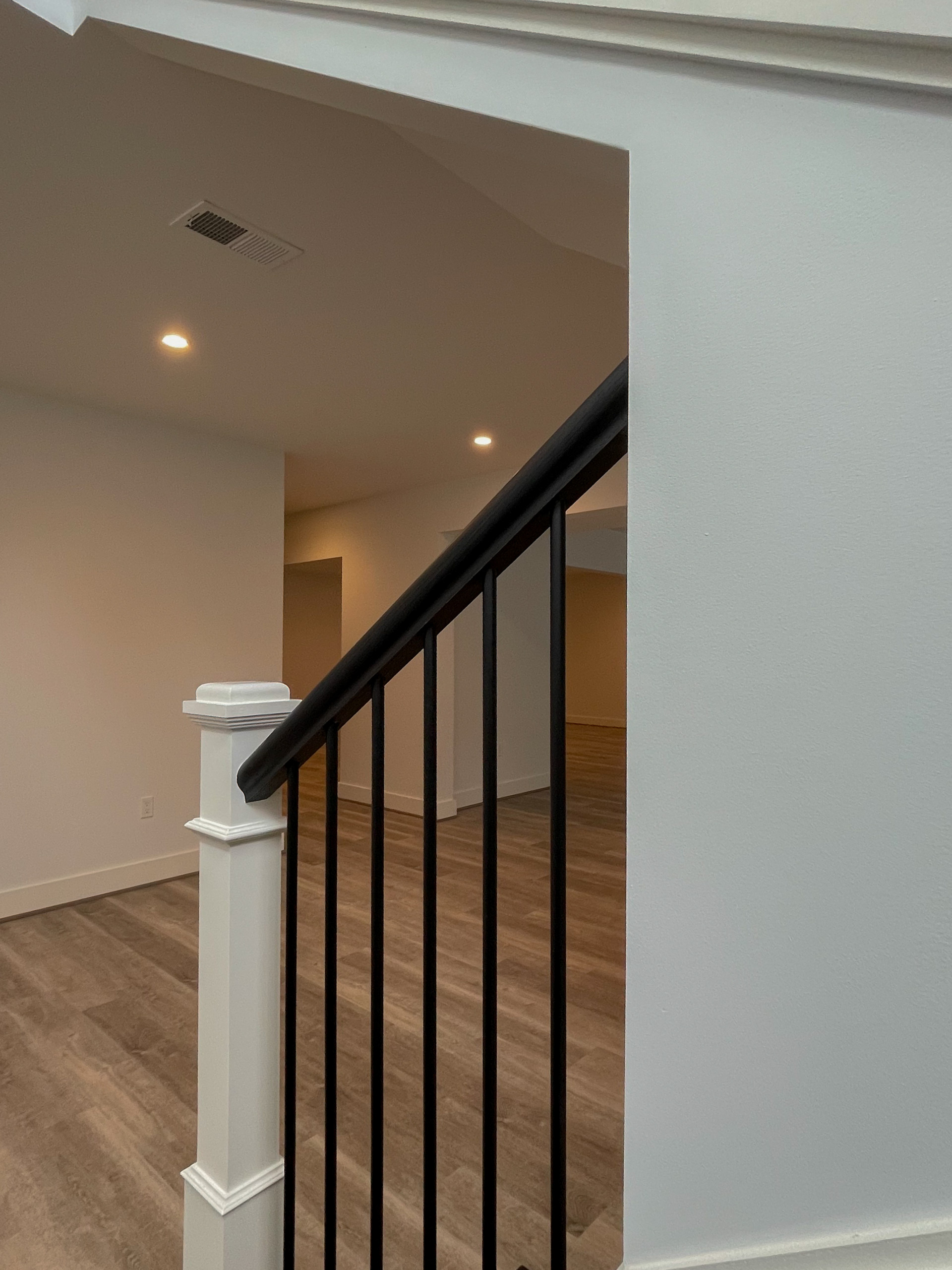 90_Classic Staircase with a Contemporary Twist, McLean VA 22101